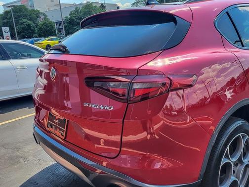 2022 Alfa Romeo Stelvio Ti