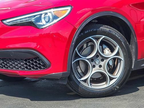 2022 Alfa Romeo Stelvio Ti