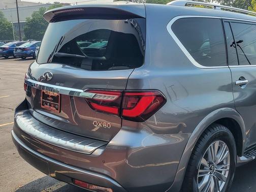 2018 INFINITI QX80 Base