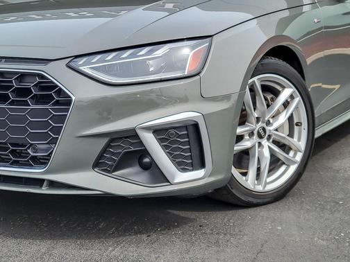2023 Audi A4 45 S line Premium Plus