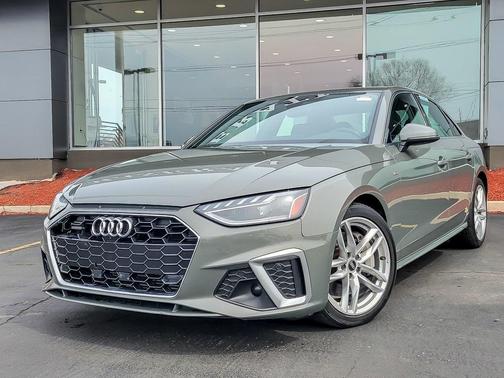 2023 Audi A4 45 S line Premium Plus