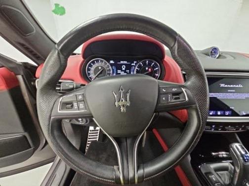 2022 Maserati Levante Modena