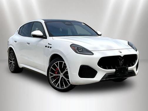 White 2023 Maserati Grecale Modena