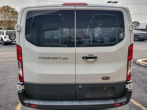 2018 Ford Transit-250 Base
