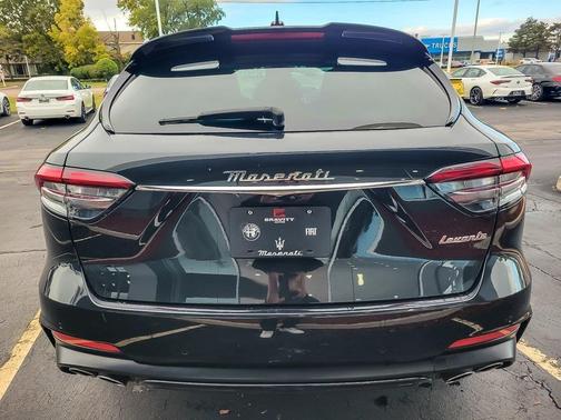 2022 Maserati Levante Modena
