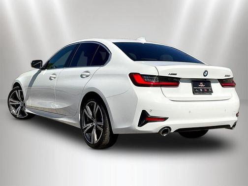 Alpine White 2021 BMW 330 i xDrive