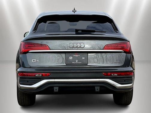 Daytona Gray Pearl Effect 2022 Audi Q5 45 S line quattro Premium