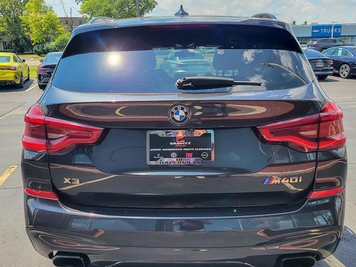 2021 BMW X3 M40i