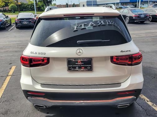 2021 Mercedes-Benz GLB 250 Base 4MATIC