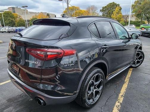 2022 Alfa Romeo Stelvio Ti