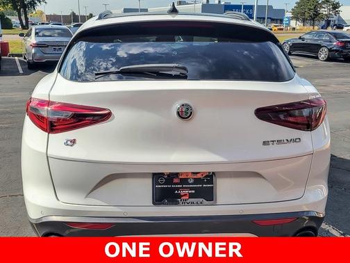 2022 Alfa Romeo Stelvio Ti