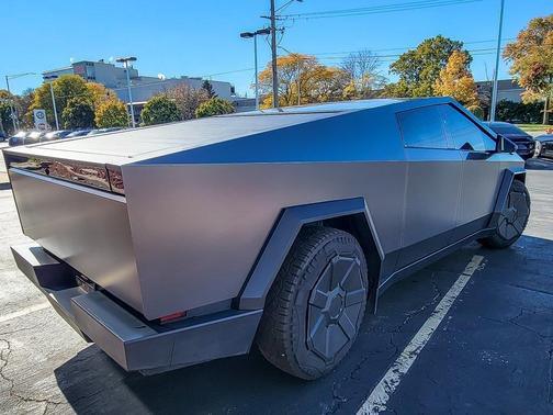 2024 Tesla Cybertruck Base