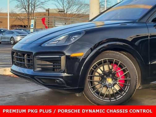 2022 Porsche Cayenne GTS