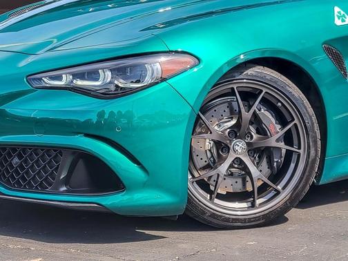 2024 Alfa Romeo Giulia Quadrifoglio