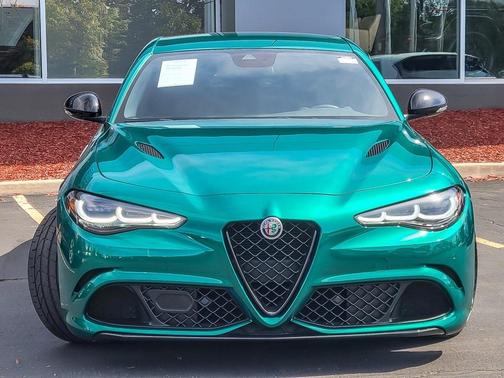 2024 Alfa Romeo Giulia Quadrifoglio