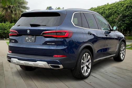 Phytonic Blue Metallic 2022 BMW X5 xDrive40i
