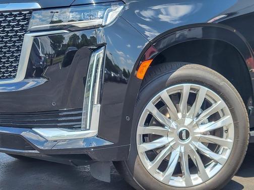 2023 Cadillac Escalade ESV Premium Luxury