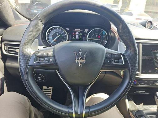 2022 Maserati Levante Modena