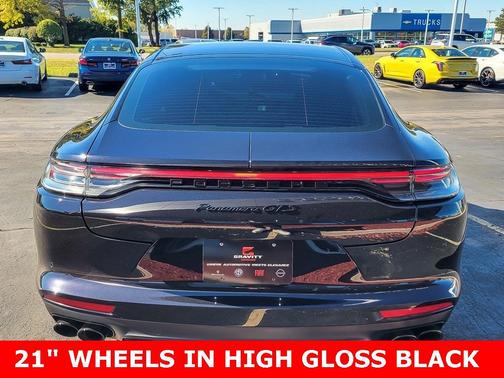 2022 Porsche Panamera GTS