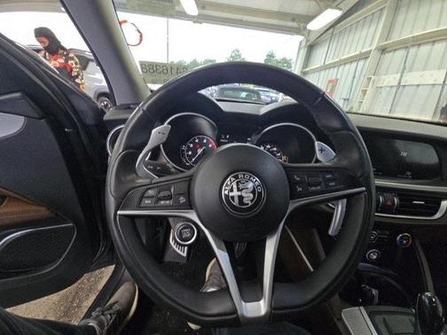 2019 Alfa Romeo Stelvio Base