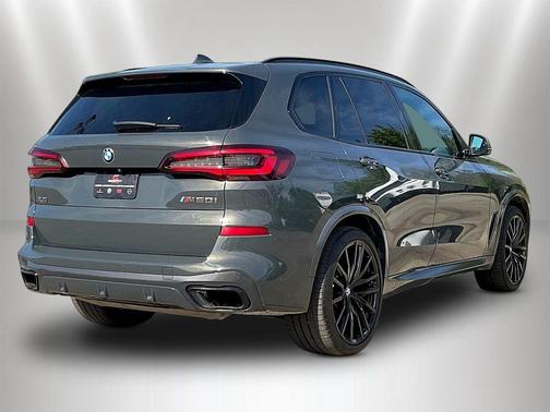 Dravit Gray Metallic 2022 BMW X5 M50i