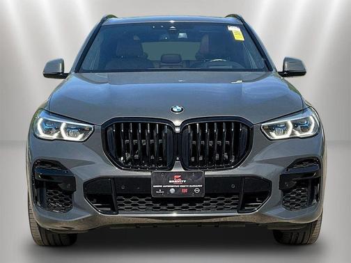 Dravit Gray Metallic 2022 BMW X5 M50i