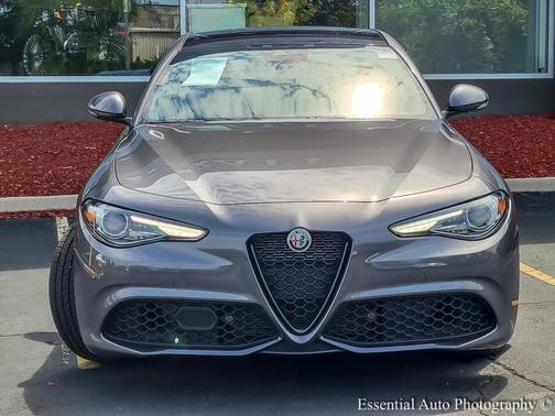 2022 Alfa Romeo Giulia Base