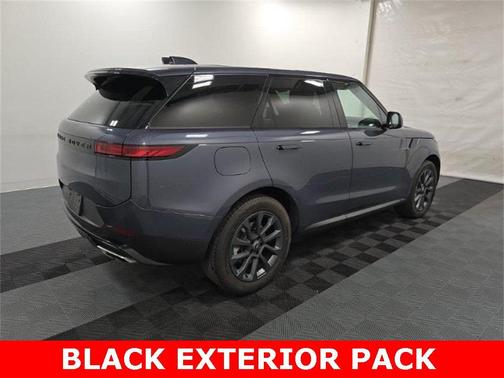 2024 Land Rover Range Rover Sport SE