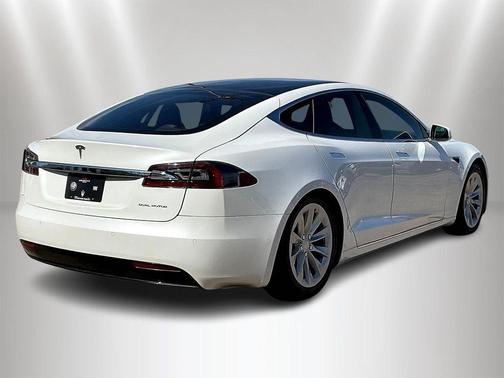 White 2019 Tesla Model S Long Range