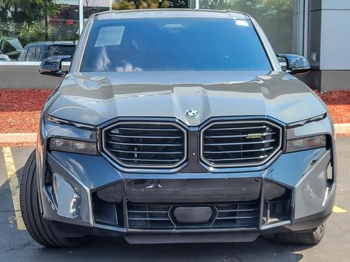 2024 BMW XM Base