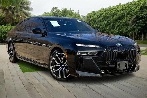 Black Sapphire Metallic 2023 BMW 760 760i xDrive