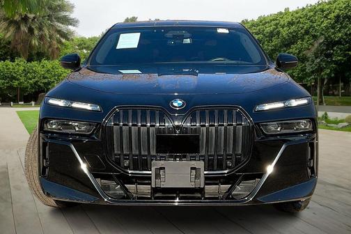Black Sapphire Metallic 2023 BMW 760 760i xDrive