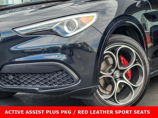 2022 Alfa Romeo Stelvio Veloce