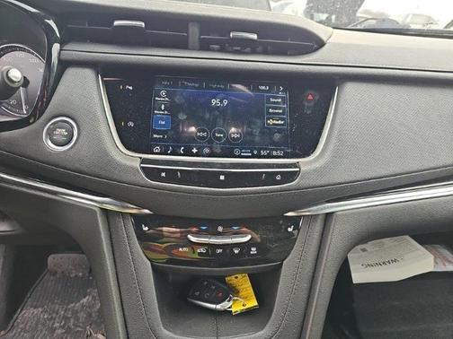 2021 Cadillac XT5 Premium Luxury