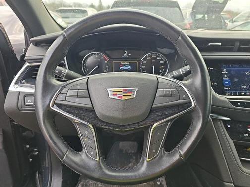 2021 Cadillac XT5 Premium Luxury