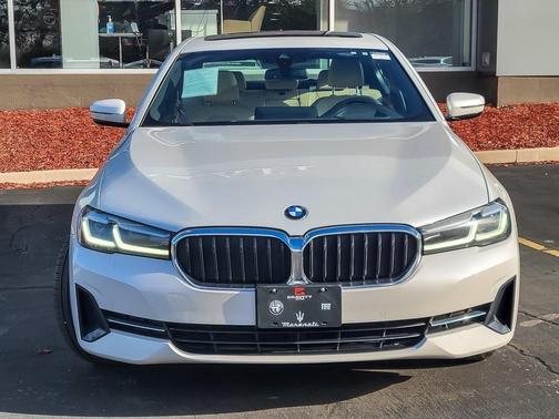 2022 BMW 530 i xDrive