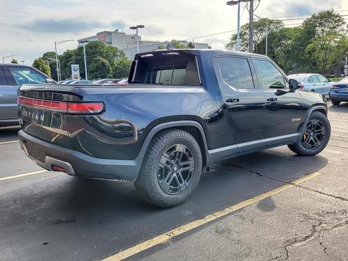 2023 Rivian R1T Adventure Quad Motor Large Pack