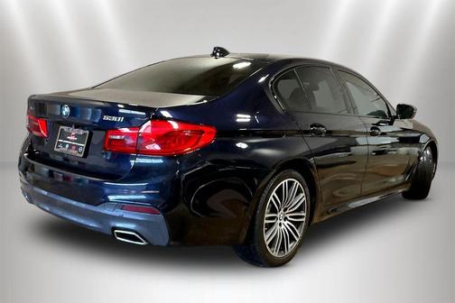 Carbon Black Metallic 2020 BMW 530 i xDrive