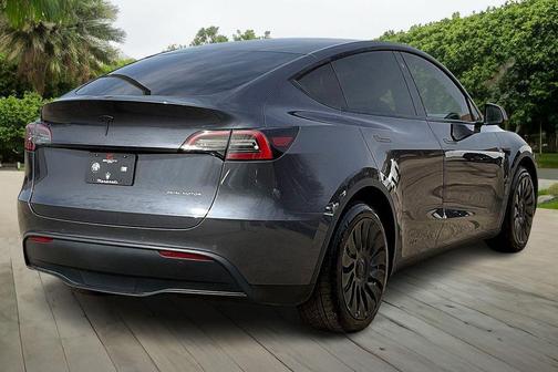 Gray 2021 Tesla Model Y Long Range