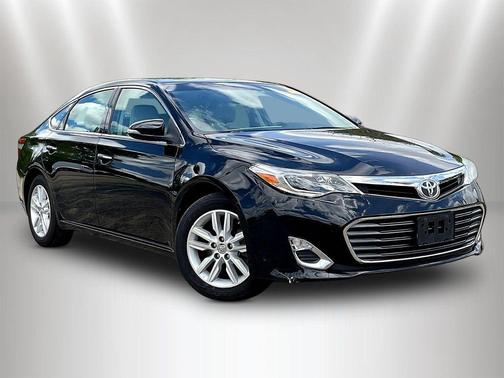 Attitude Black 2015 Toyota Avalon XLE Premium