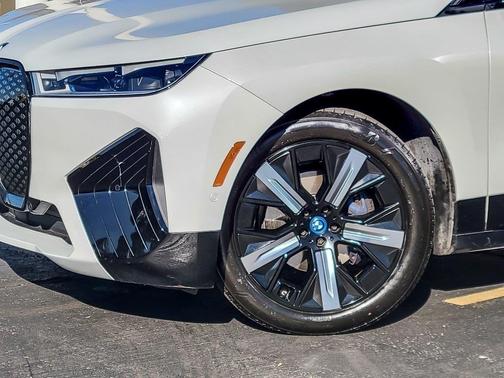 2022 BMW iX xDrive50