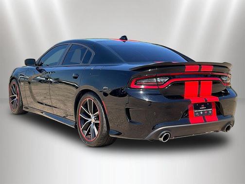 Pitch Black Clearcoat 2016 Dodge Charger R/T Scat Pack