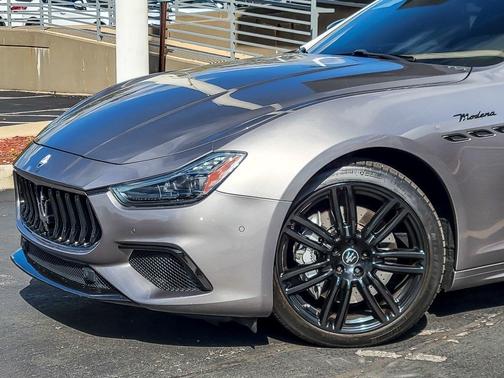 2022 Maserati Ghibli Modena