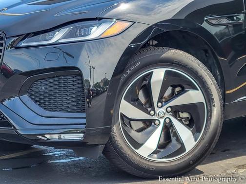 2024 Jaguar F-PACE P250 R-Dynamic S