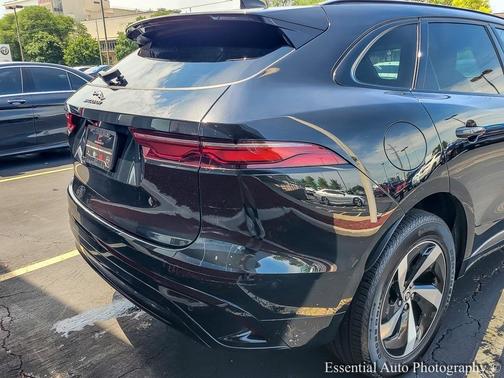 2024 Jaguar F-PACE P250 R-Dynamic S