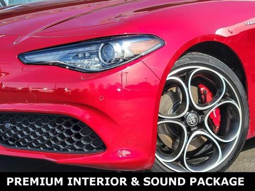 2022 Alfa Romeo Giulia Veloce