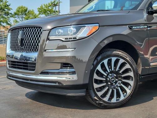 2022 Lincoln Navigator Black Label