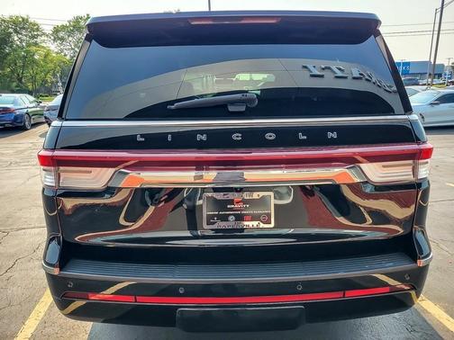 2022 Lincoln Navigator Black Label