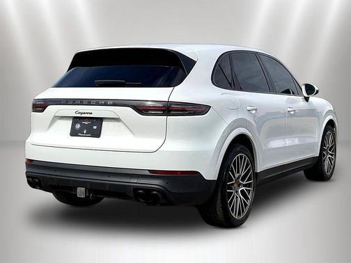 White 2022 Porsche Cayenne Base