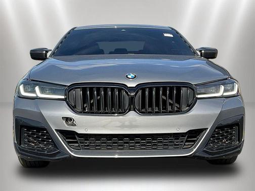 Skyscraper Gray Metallic 2023 BMW 540 i xDrive